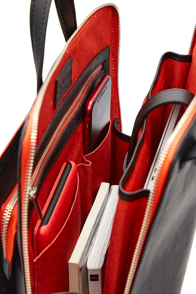 Urban Backpack- Negra/roja