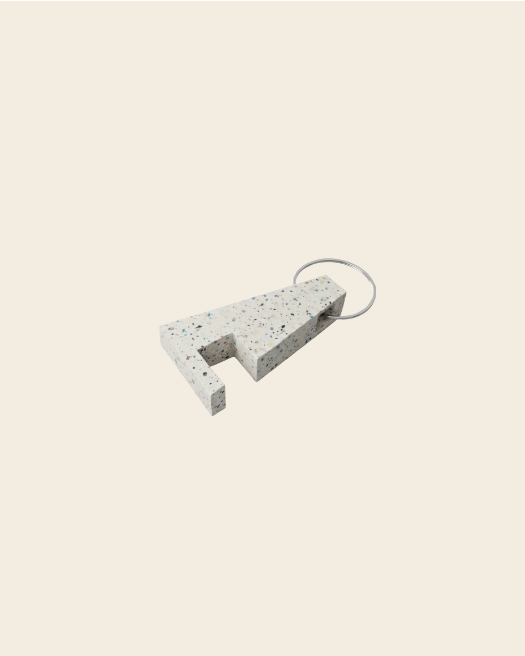PocketStand – Phone Holder Keychain