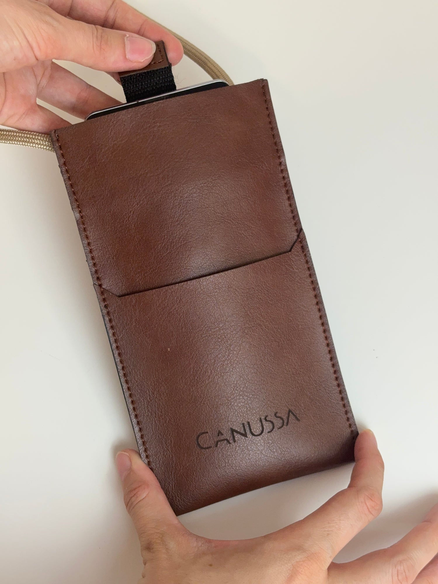 Move funda para móvil - Avellana