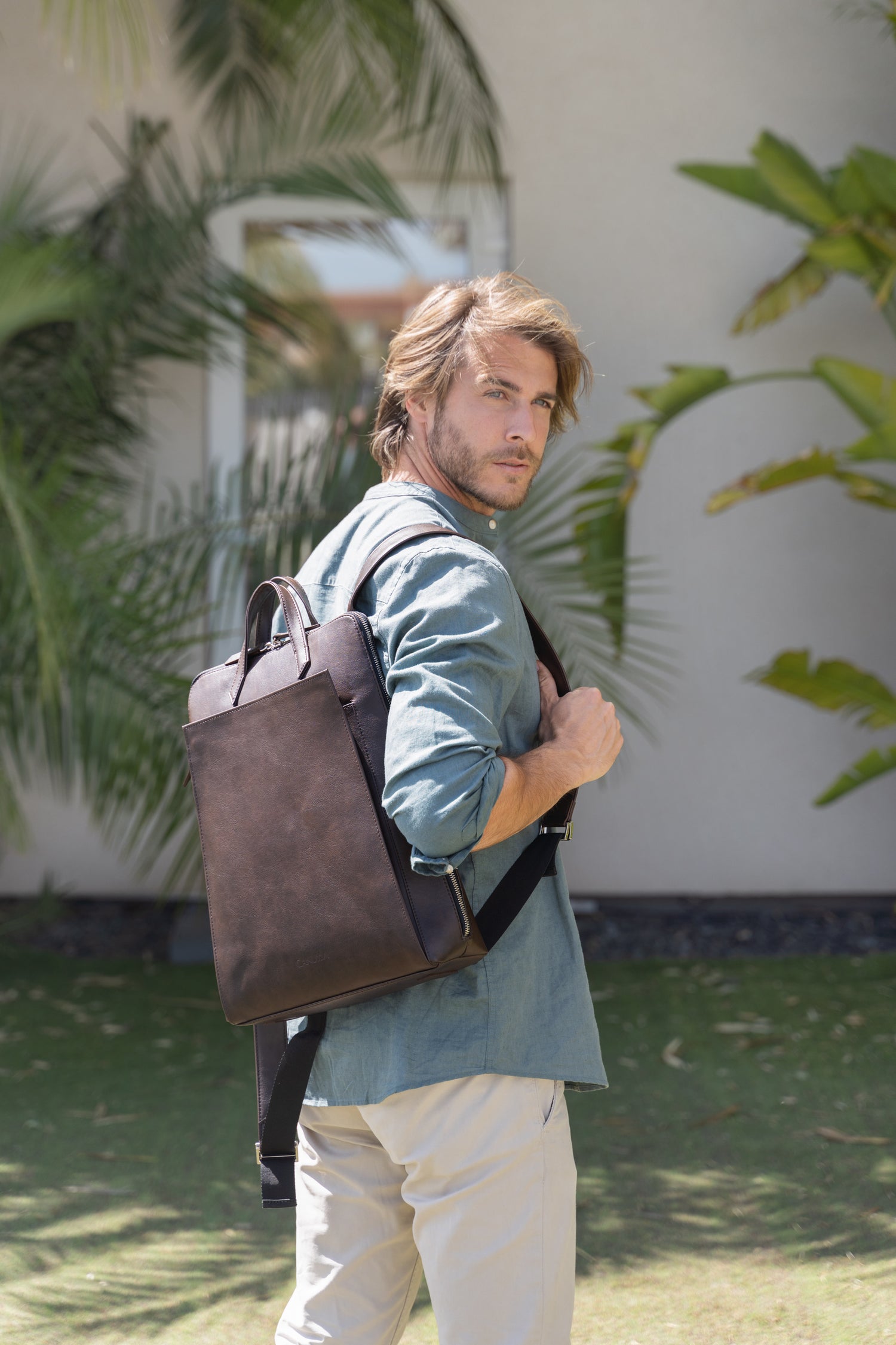 Urban Backpack- Marrón Chocolate