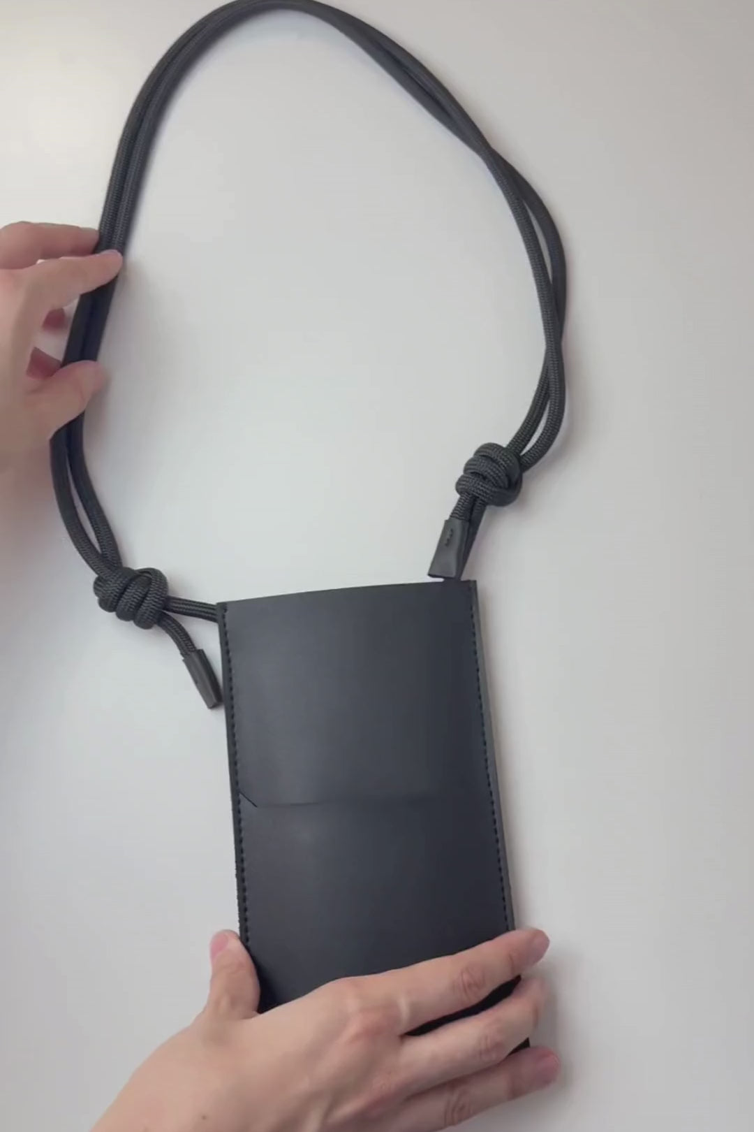 Move phone case - Corn Black